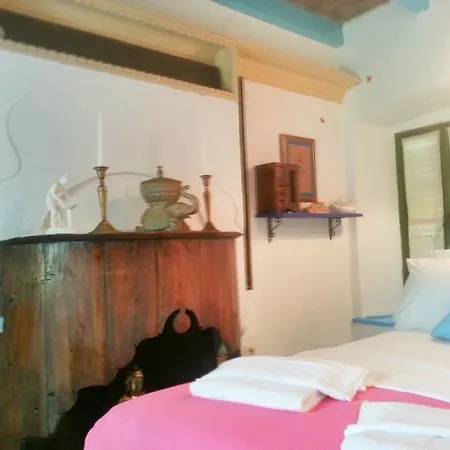 Accommodatie bij particulieren Cemil Ipekci *